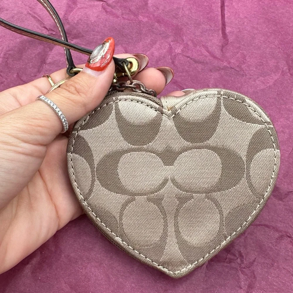 Sold - Picture 2 of 9